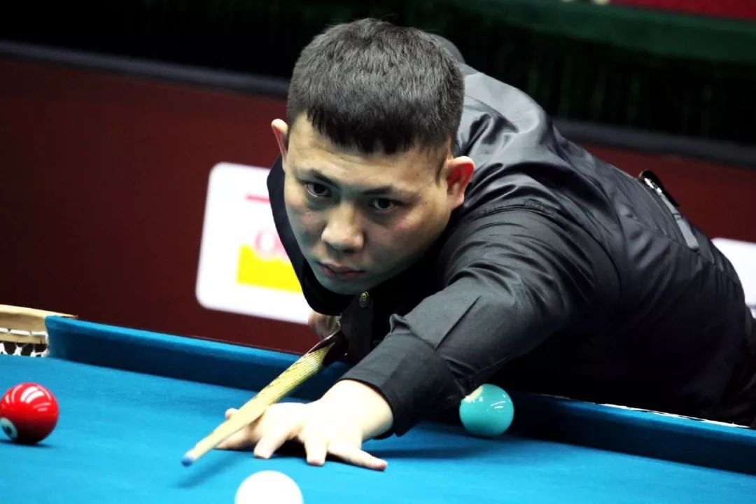 员的表现和 员的表现和